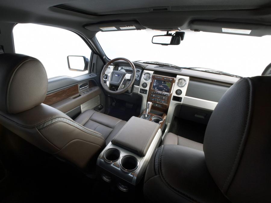  Ford F-150 Platinum 2008 года  (фото 2 из 19)